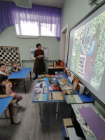 В День православной книги провели с воспитанниками подготовительной группы «Пчёлка» МДОУ Октябрьский д/с "Василек" беседу